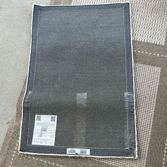 Surya Granada Wool Accent Rug 2’x3’ - Picture 2 of 5